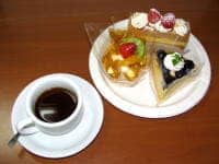 ケーキ＆ドリンクサービス